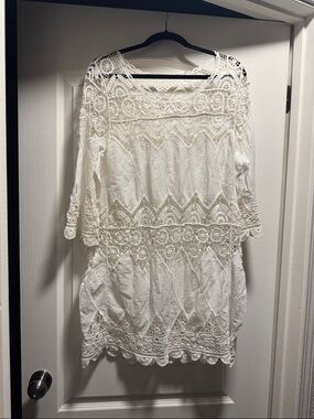 White Lace Women’s Swim Coverup